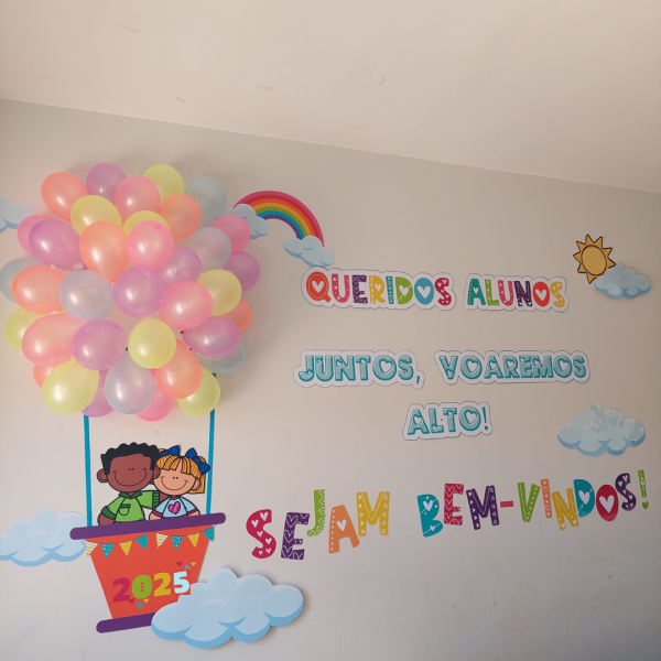 Painel Volta às Aulas Voando Alto 2025
