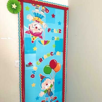 Painel De Porta em Banner Dia Das Crianças Tema Circo