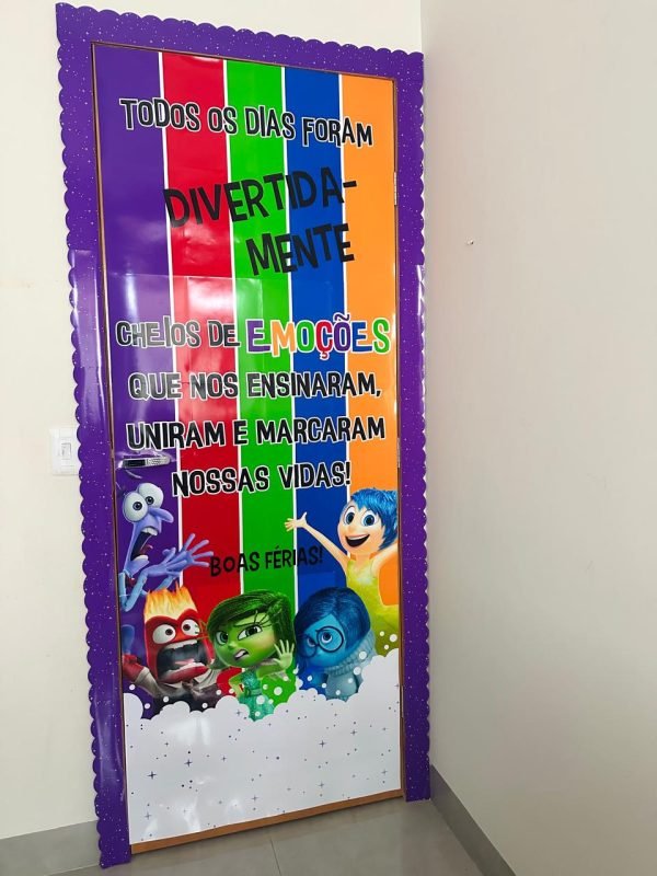 Painel de Porta Boas Férias Tema Divertidamente