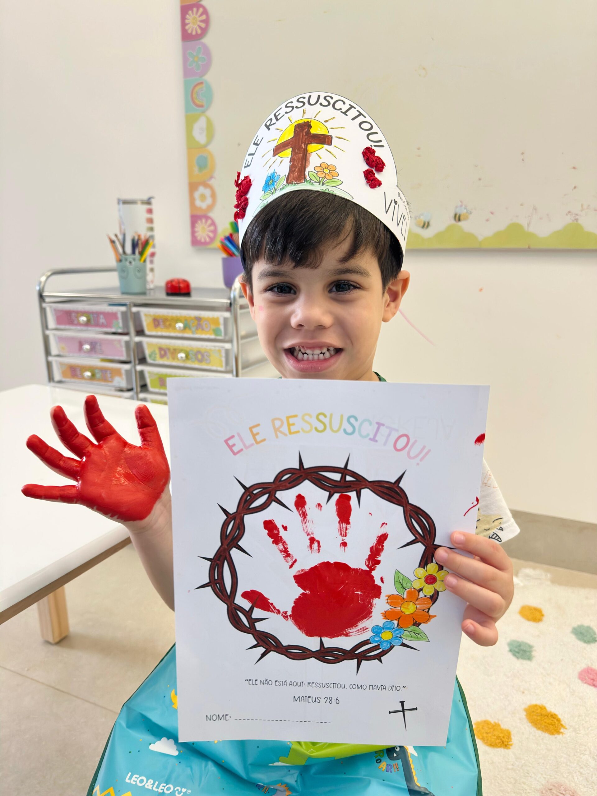 Kit Coroa e Atividade Carimbo da Mão “Ele Ressuscitou” – Páscoa Cristã