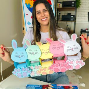 Coelhinhos de Papéis Coloridos - Páscoa