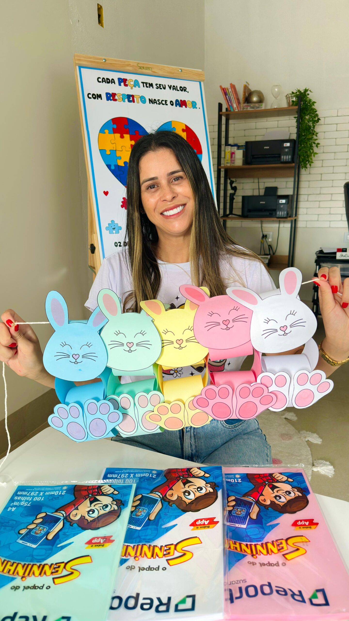 Coelhinhos de Papéis Coloridos – Páscoa